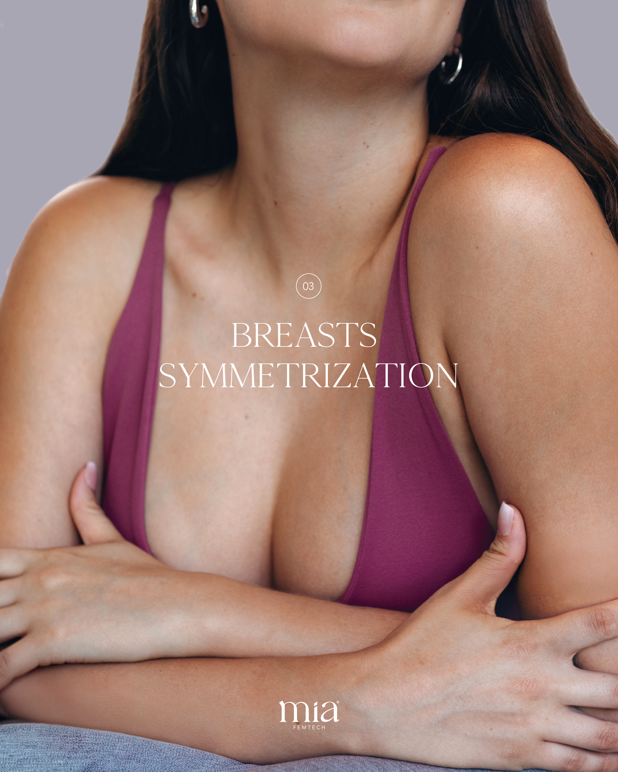 Frau, brünett nach einer Brustvergrößerung mit MIA Femtech™