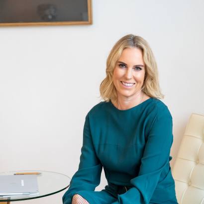 Dr. med. Svenja Giessler - Fachärztin für Plastische Chirurgie in München.