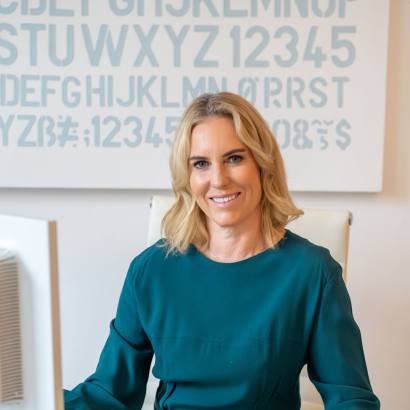 Dr. med. Svenja Giessler - Fachärztin für Plastische Chirurgie in München.